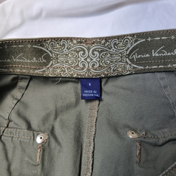 Gloria Vanderbilt Anya Capri Cargo Pants. Sage Green Size 8 - Picture 8 of 14